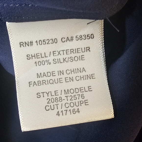 Joie Silk Top Womens Small Navy Blue V Neck Light Airy Flowy Classic Capsule - Picture 13 of 13